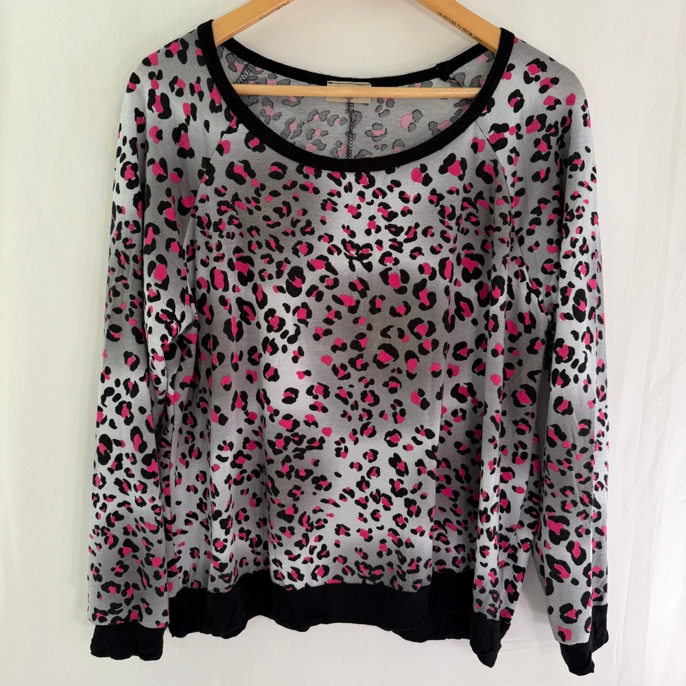 Free Kisses Plus 2XL Leopard Print Raglan Top Pink Gray Black FK7325X USA Made